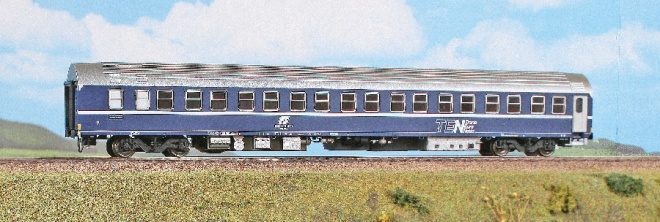 Sleeping car type T2s in TEN livery<br /><a href='images/pictures/ACME/50950_900.jpg' target='_blank'>Full size image</a>